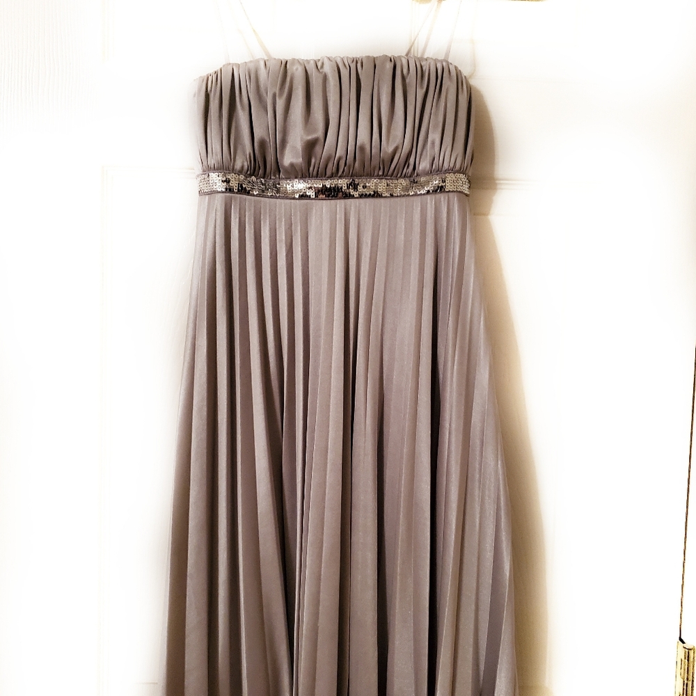 My Michelle semi formal sz S dress